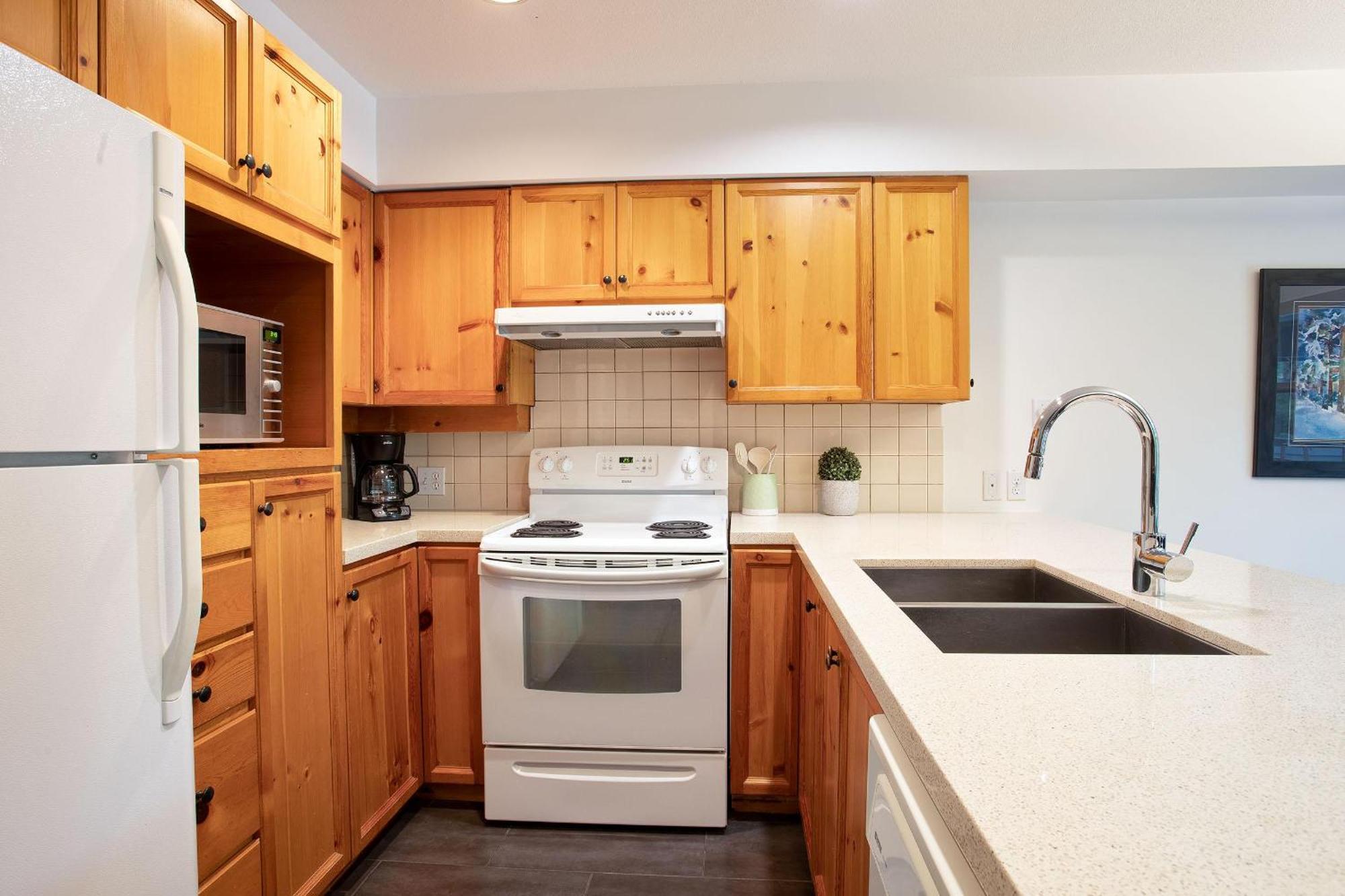 Forest Trails 9 - Walk Or Shuttle To Skiing, Fireplace, Private Garage, Free Parking Casa de férias *