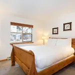 Forest Trails 9 - Walk Or Shuttle To Skiing, Fireplace, Private Garage, Free Parking