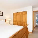 Forest Trails 9 - Walk Or Shuttle To Skiing, Fireplace, Private Garage, Free Parking