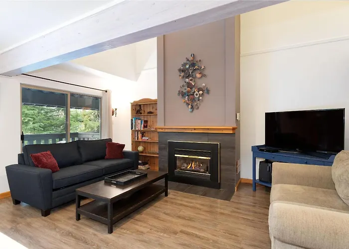 Forest Trails 9 - Walk Or Shuttle To Skiing, Fireplace, Private Garage, Free Parking