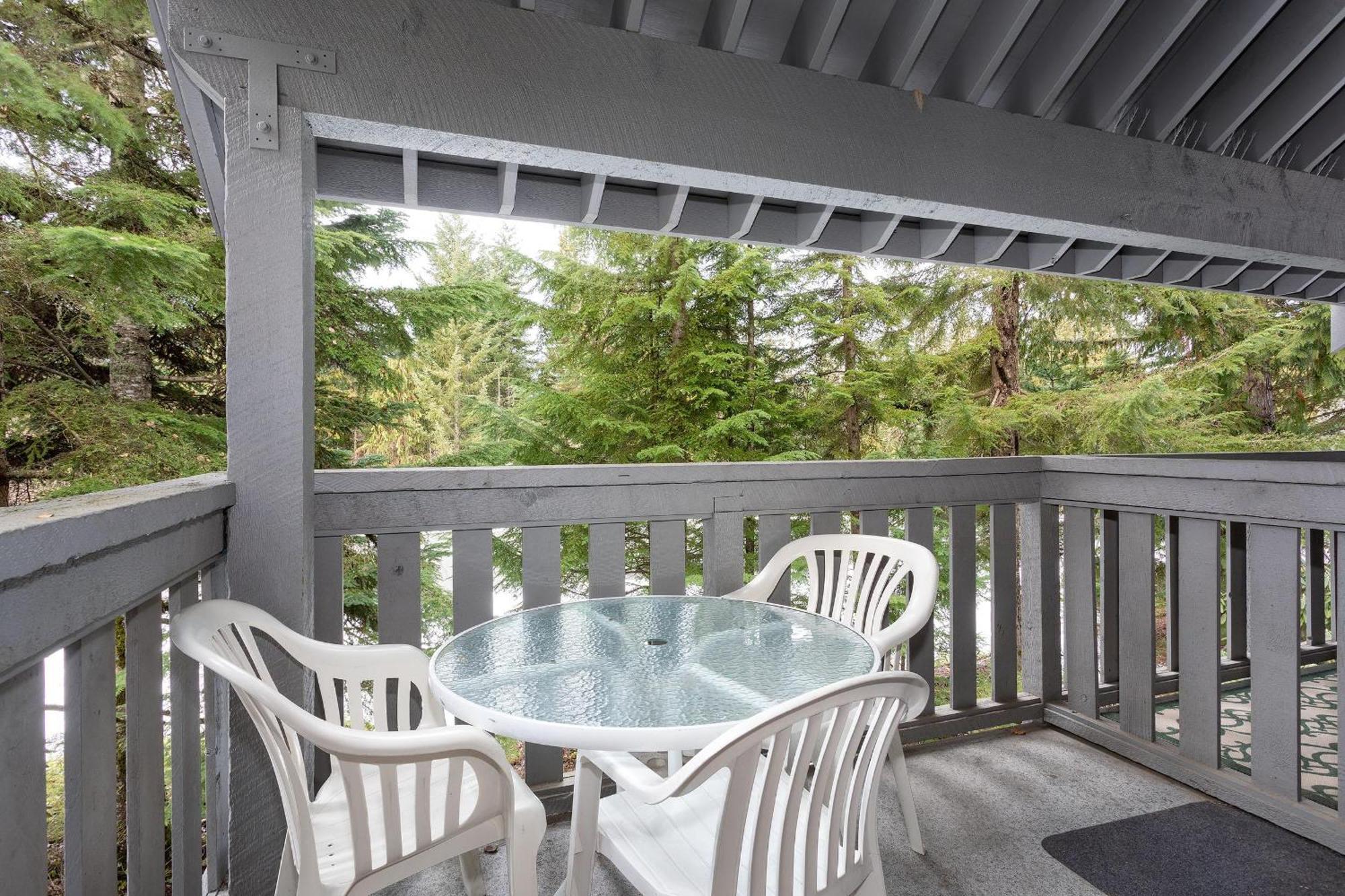Forest Trails 9 - Walk Or Shuttle To Skiing, Fireplace, Private Garage, Free Parking Ferienhaus Whistler