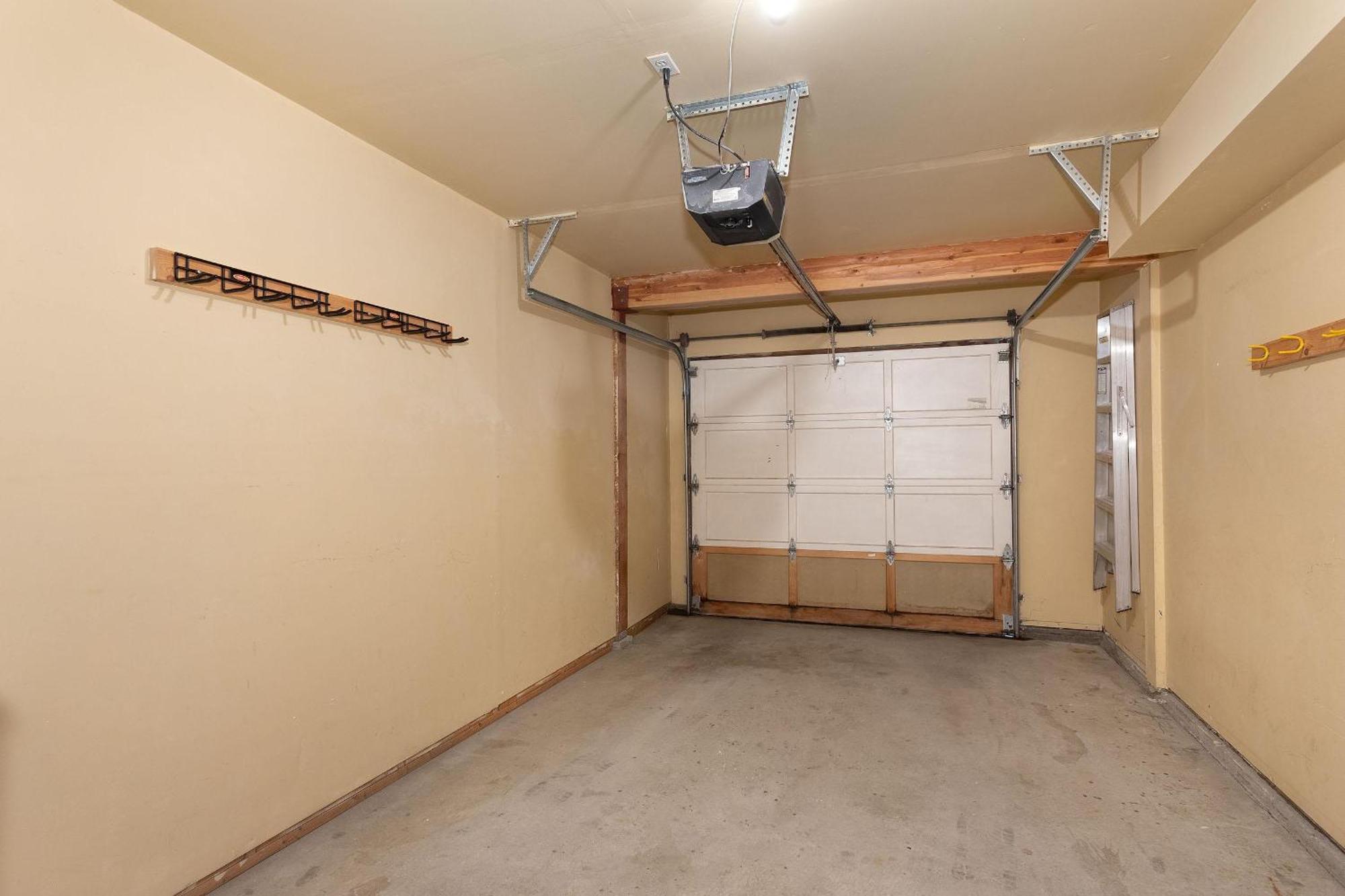 Forest Trails 9 - Walk Or Shuttle To Skiing, Fireplace, Private Garage, Free Parking Ferienhaus Whistler